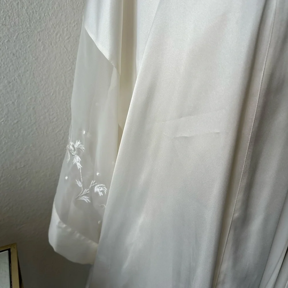 Valerie Stevens Cream Sheer Sleeve satin Robe and nightgown Sz L glamour sexy - Picture 4 of 7